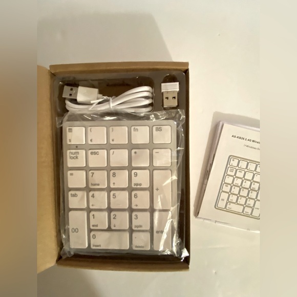 Wireless Numeric Keypad - Picture 2 of 2